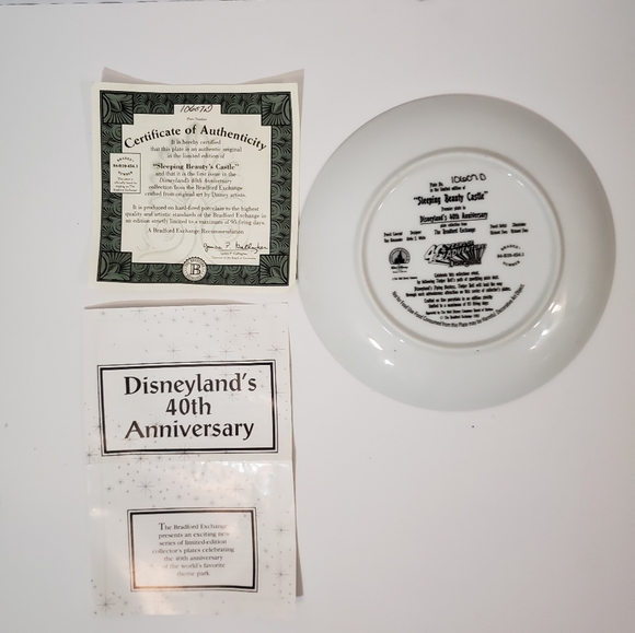 Disneyland 40th anniversary collectable plate - Picture 6 of 10